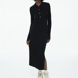Black rib-knit collar dress